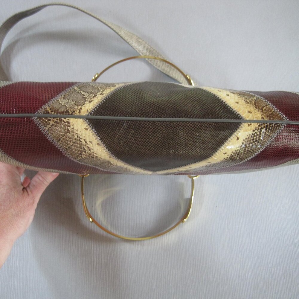 Bags by Varon vintage snakeskin handbag multicolor brass handles EVC 1960’s - Picture 5 of 7